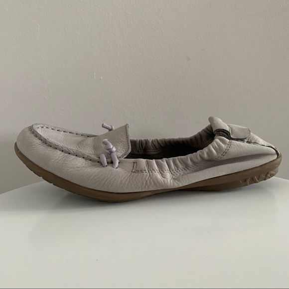 Hush Puppies - Light Grey Leather Stretch Loafers - Size 8M - Picture 8 of 13
